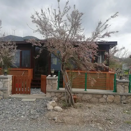Yenliman Bungalov Evleri - Konaklama Turizm Isletmesi -Butik -Pansiyon Karaburun (Izmir)