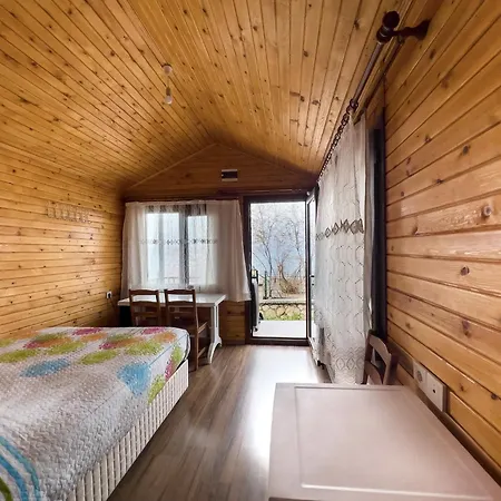 Feriehus Yenliman Bungalov Evleri - Konaklama Turizm Isletmesi -Butik -Pansiyon Karaburun (Izmir)